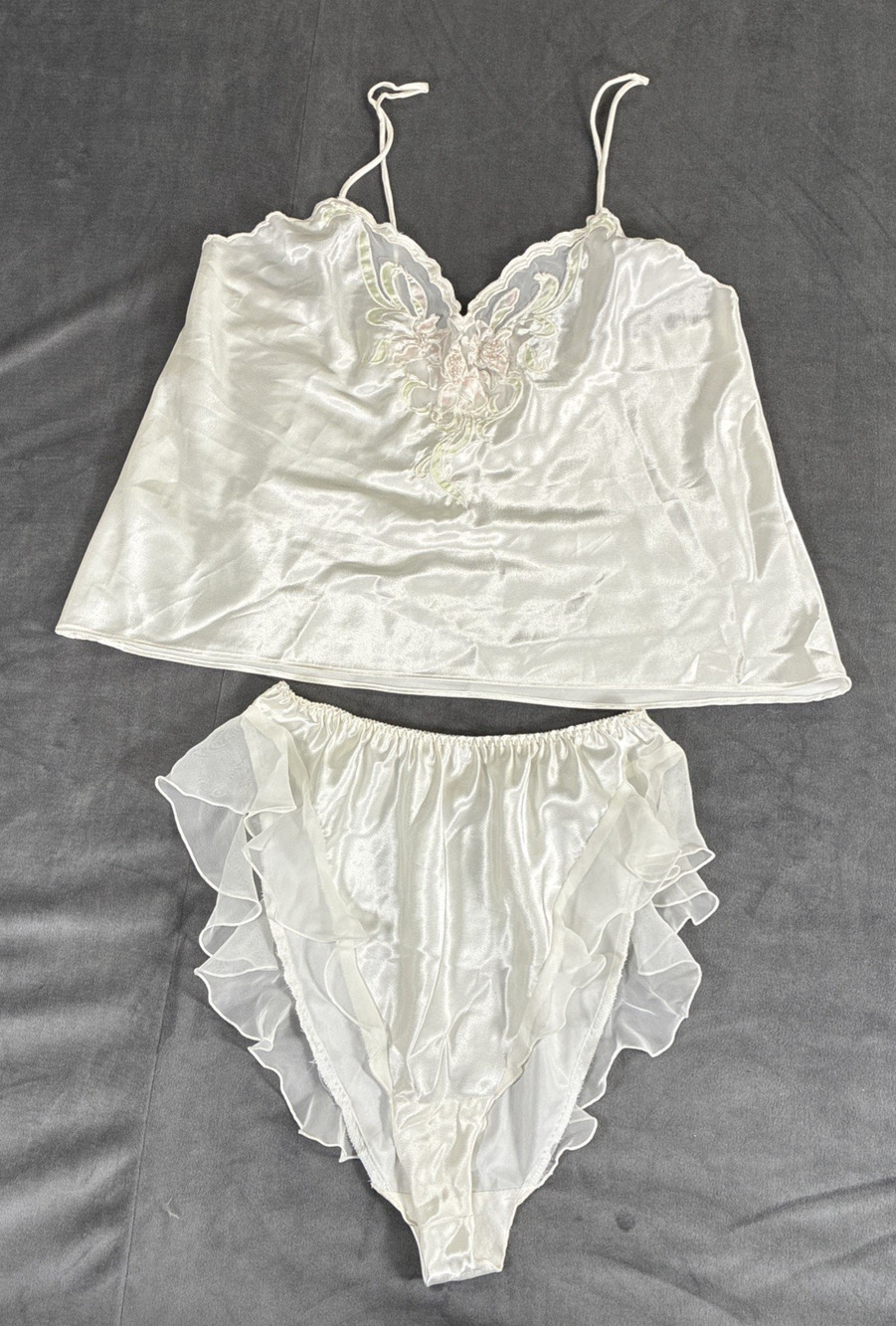Vintage Victoria’s Secret Gold Label Cami Set Ivory Small Benefits Charity